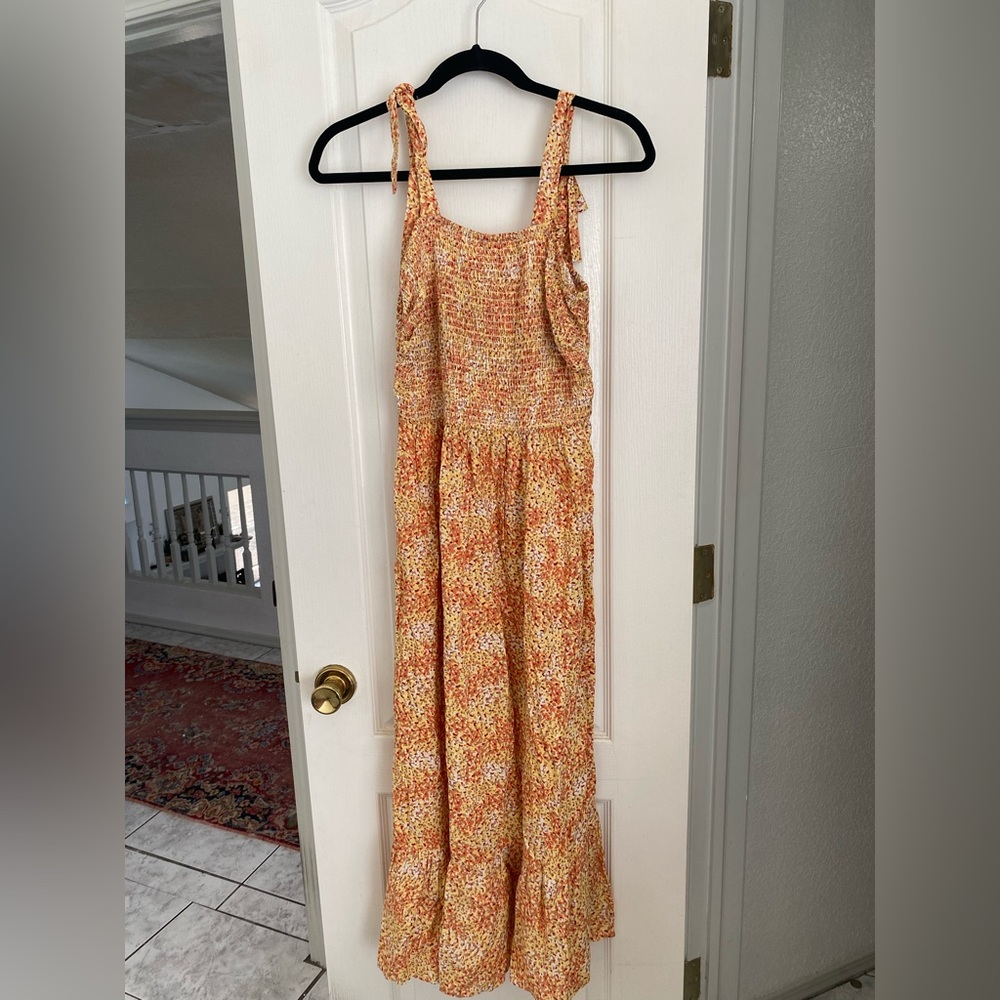 ✨Jessica Simpson yellow spring dress✨size Small